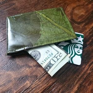 Thamon Leaf Card Holder